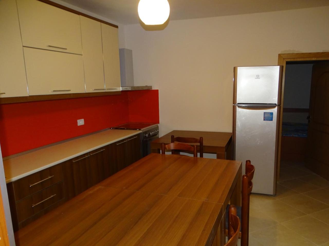 Guesthouse Hlias Gloria Berat Exterior photo