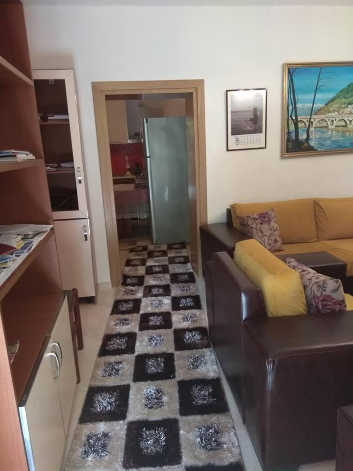 Guesthouse Hlias Gloria Berat Exterior photo